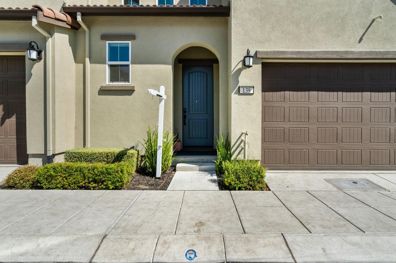 139 W Lucille Avenue