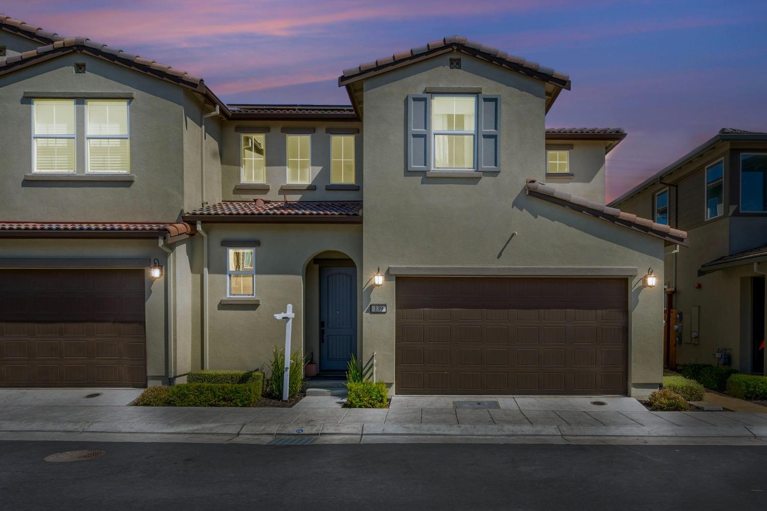 139 W Lucille Avenue