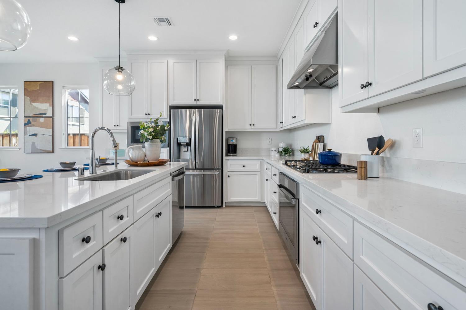 139 W Lucille Avenue