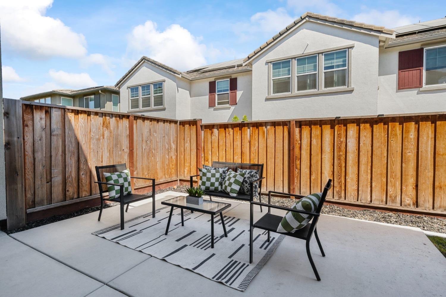 139 W Lucille Avenue