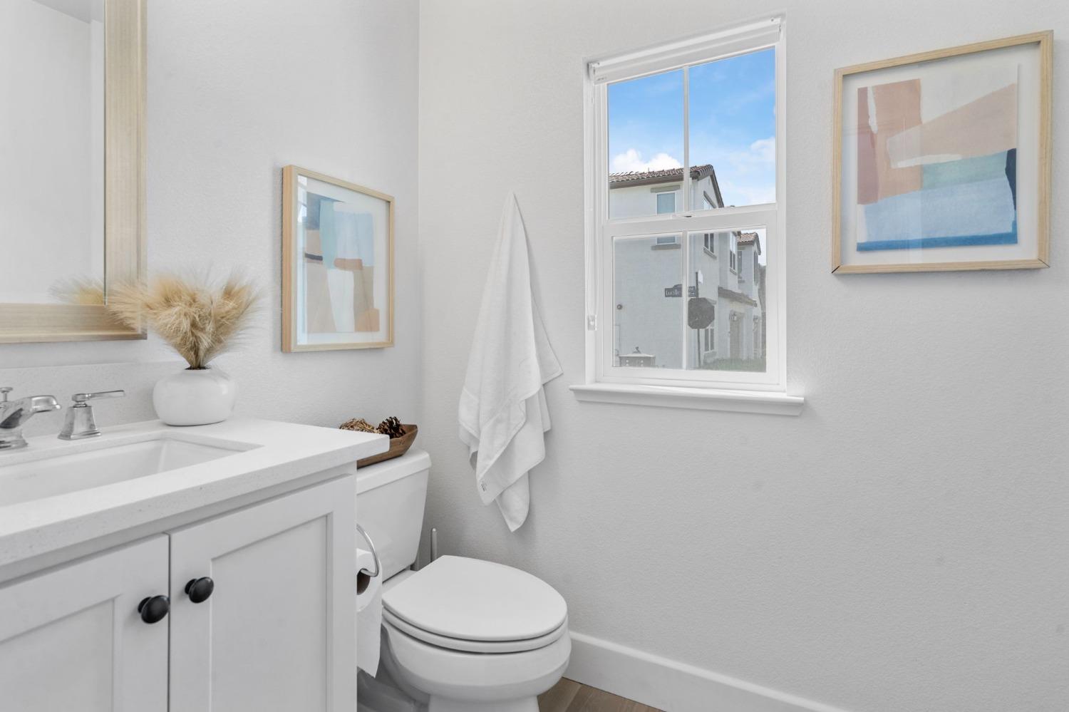 139 W Lucille Avenue