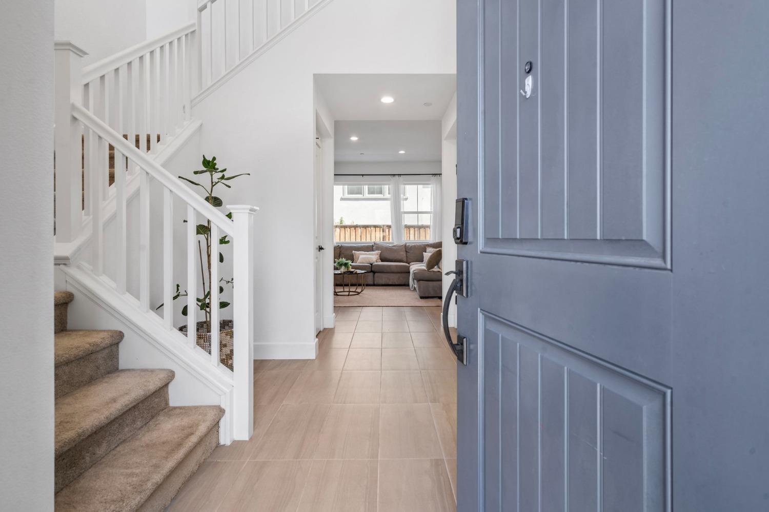 139 W Lucille Avenue