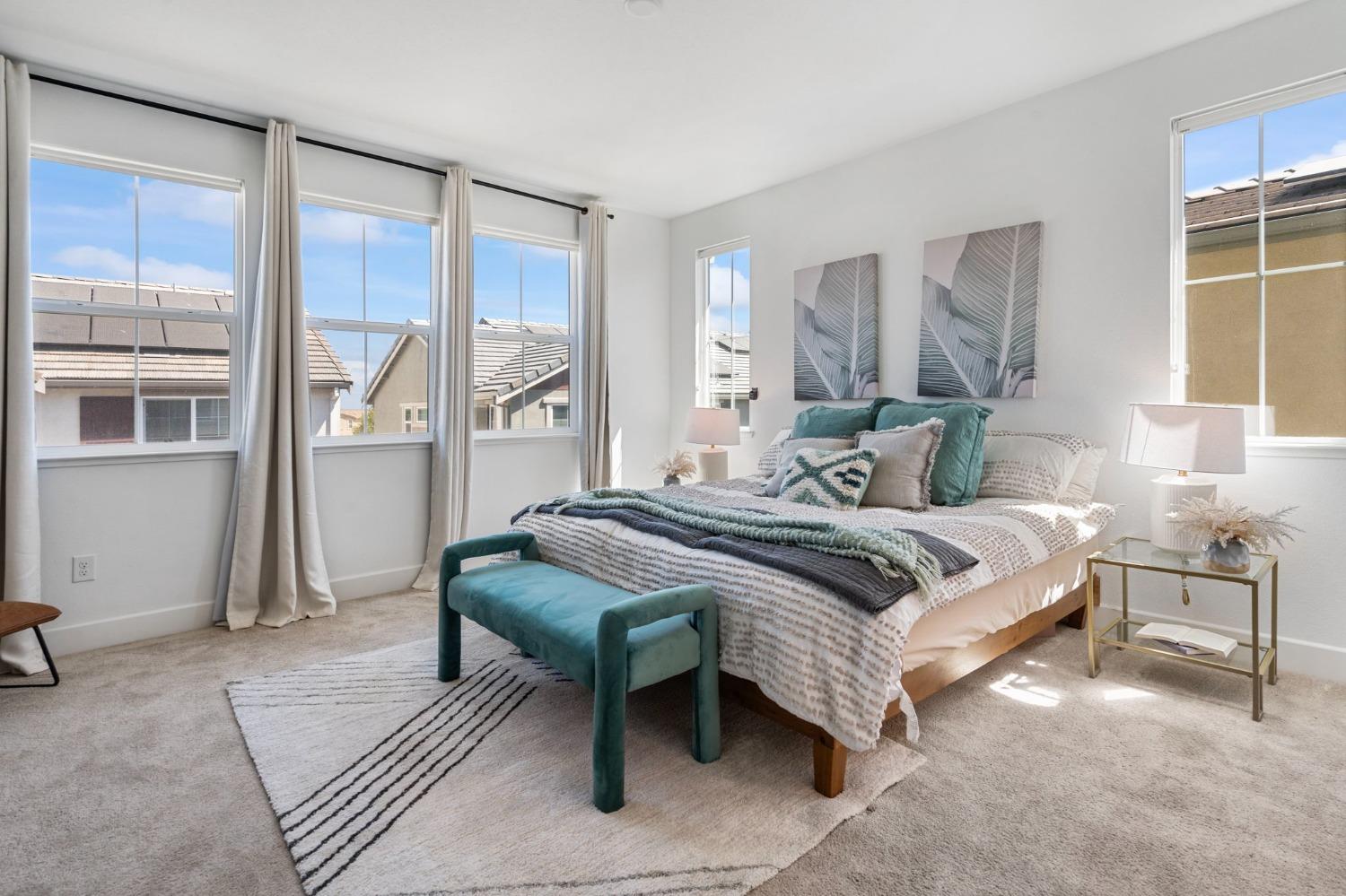 139 W Lucille Avenue