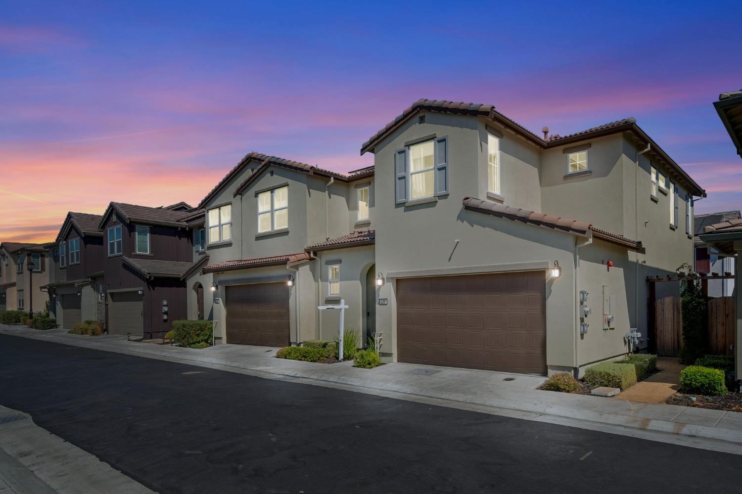 139 W Lucille Avenue