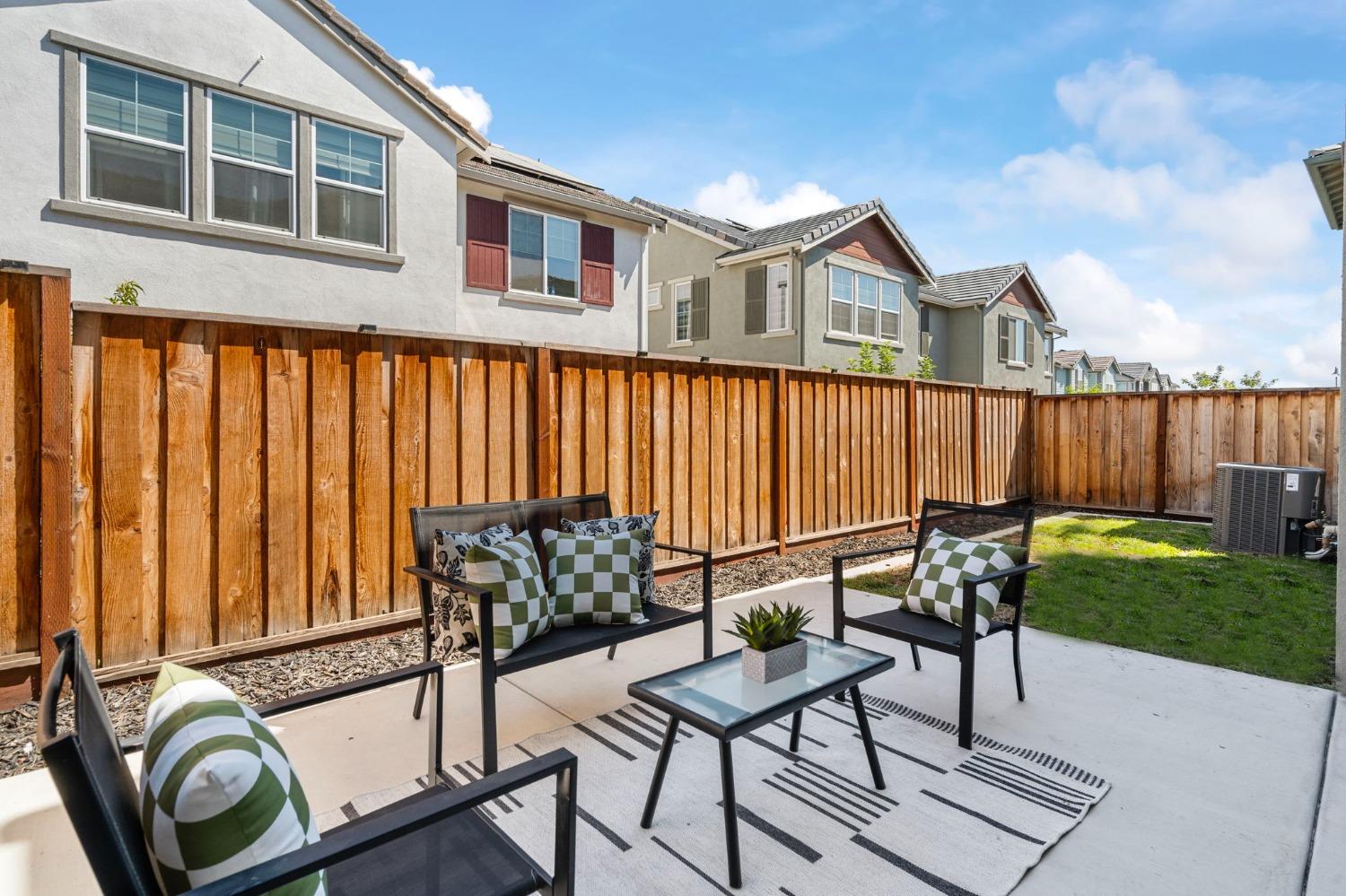 139 W Lucille Avenue