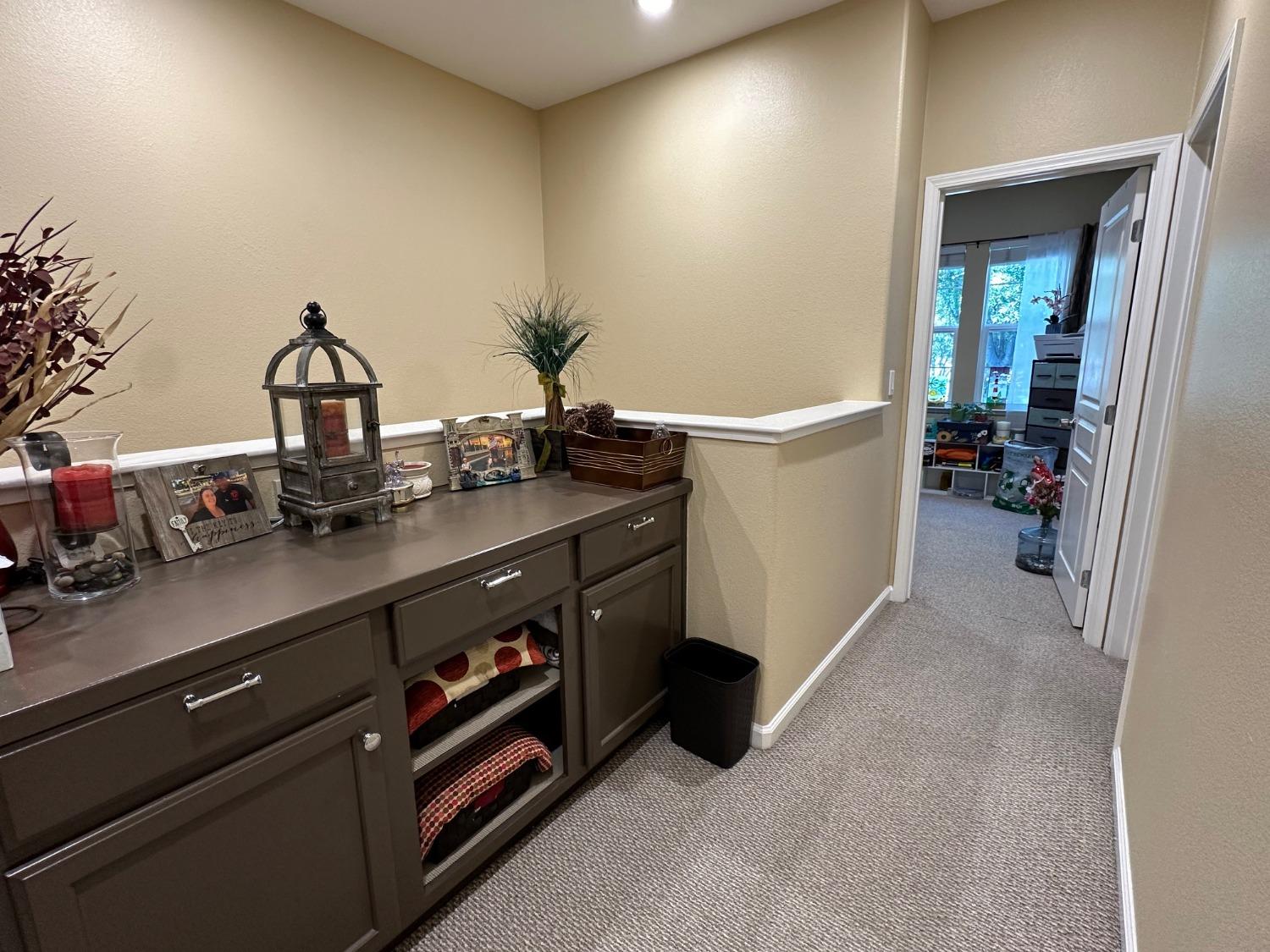 177 S Veracruz Place