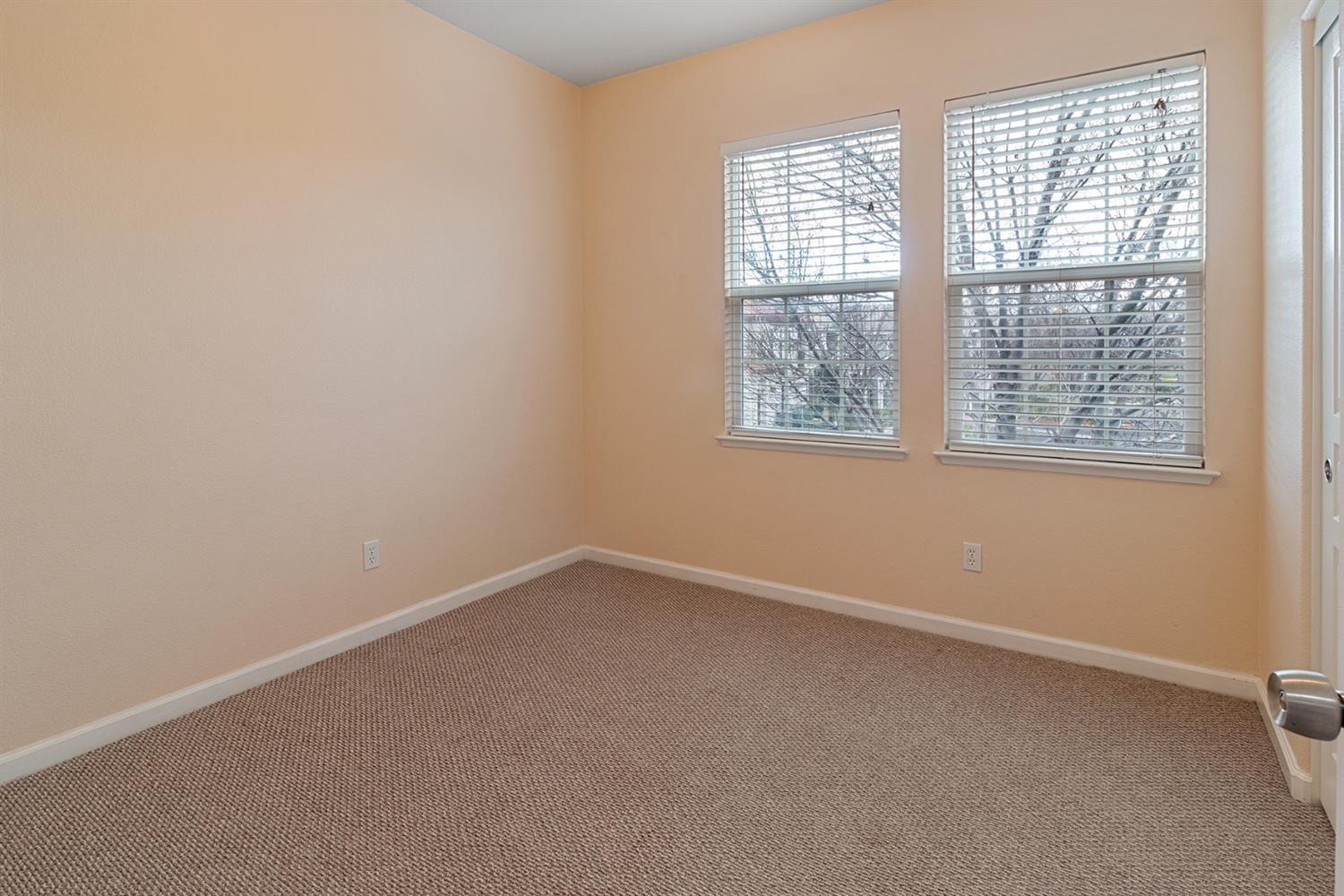 177 S Veracruz Place