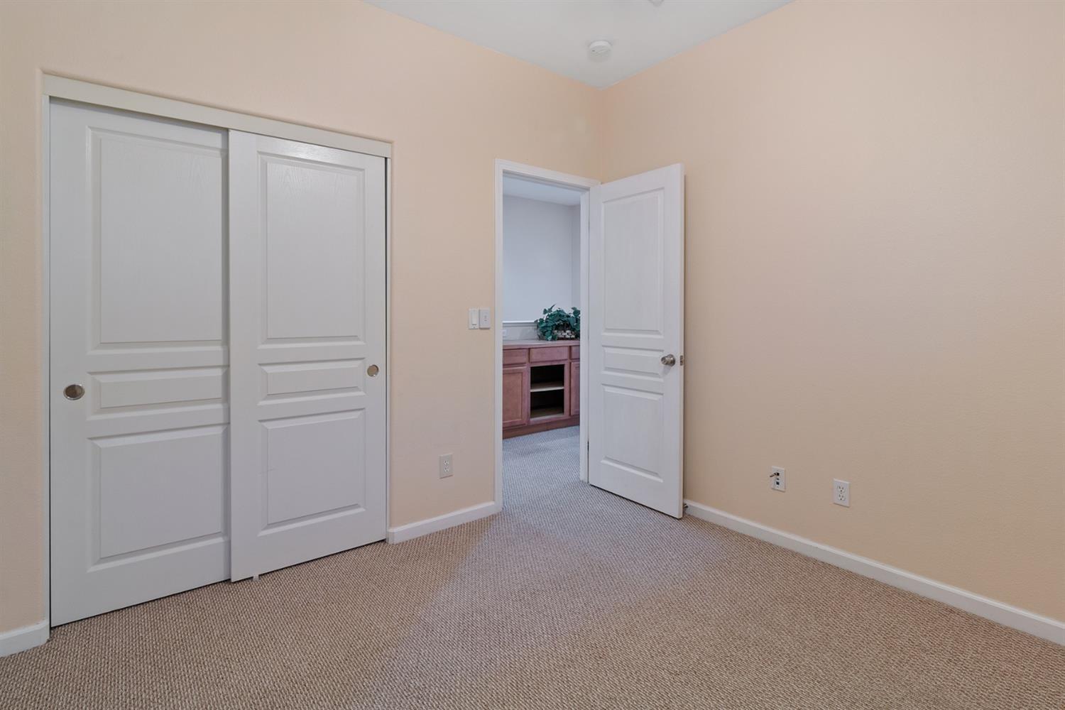 177 S Veracruz Place