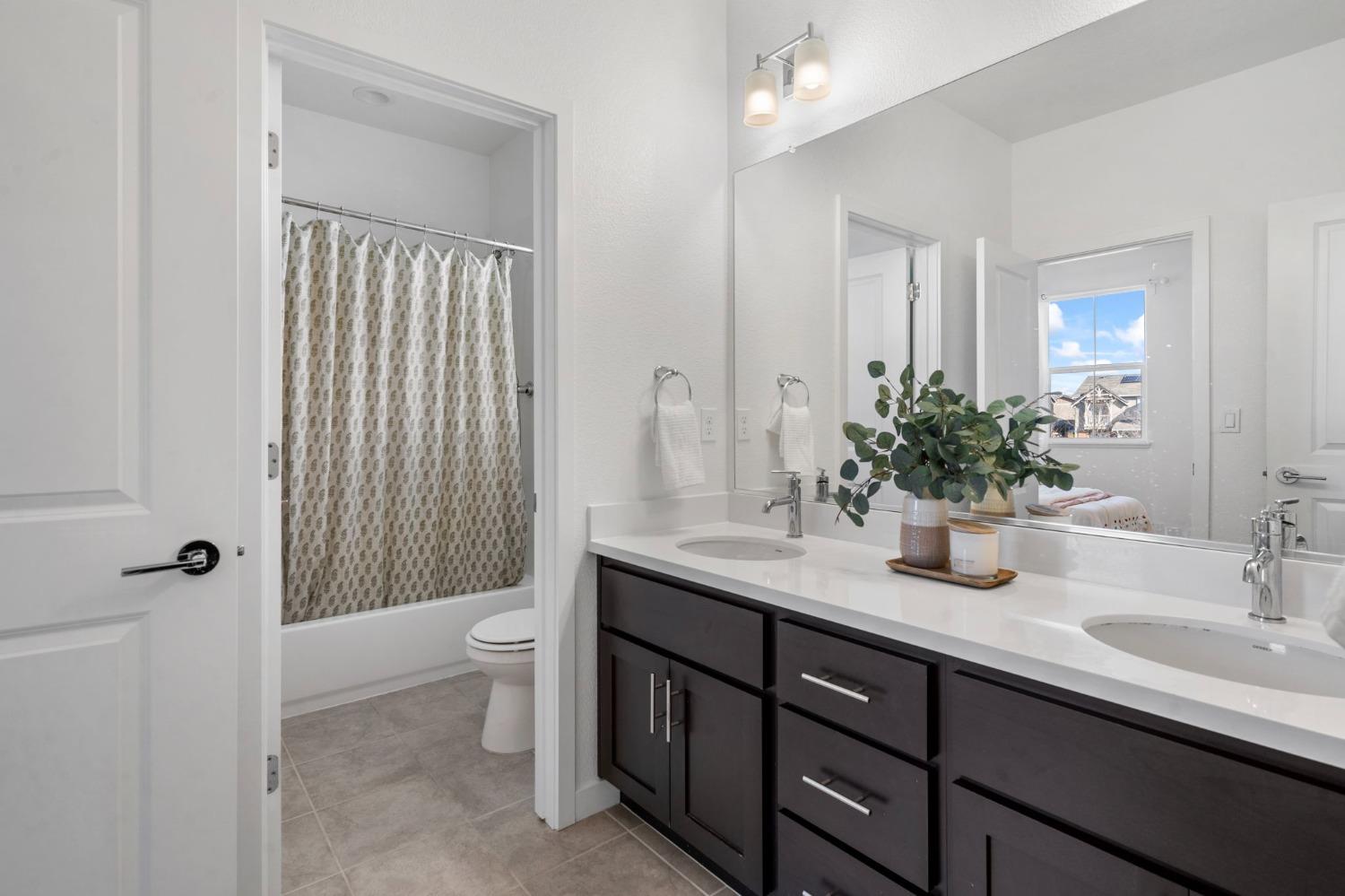 1280 S Central Parkway