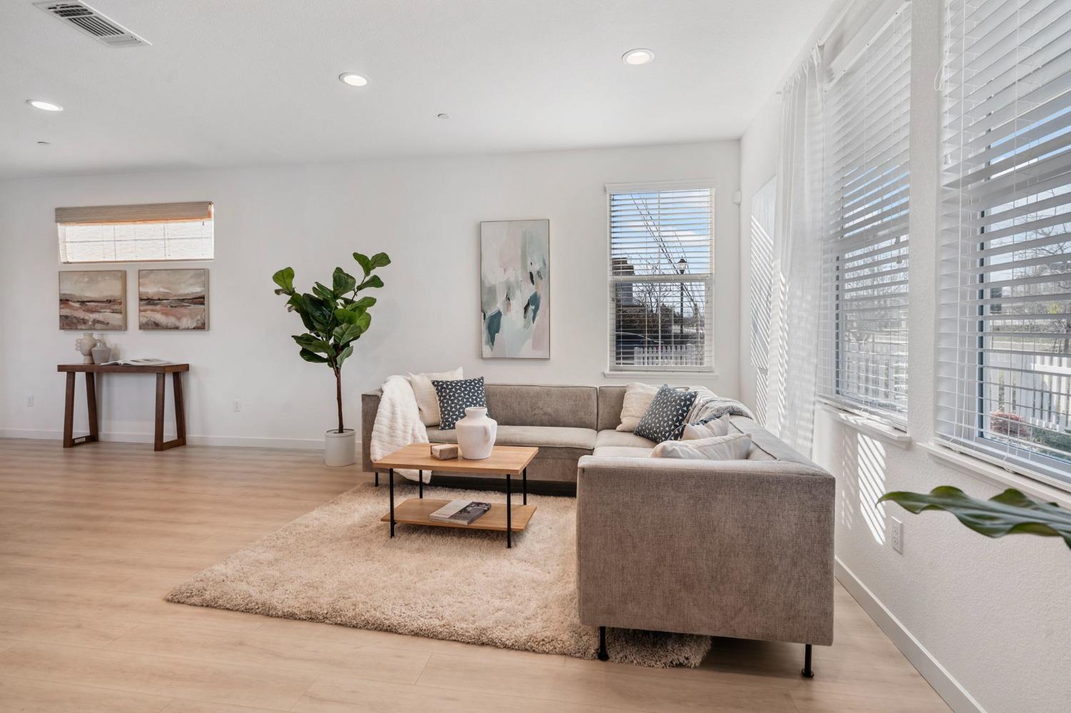 1280 S Central Parkway