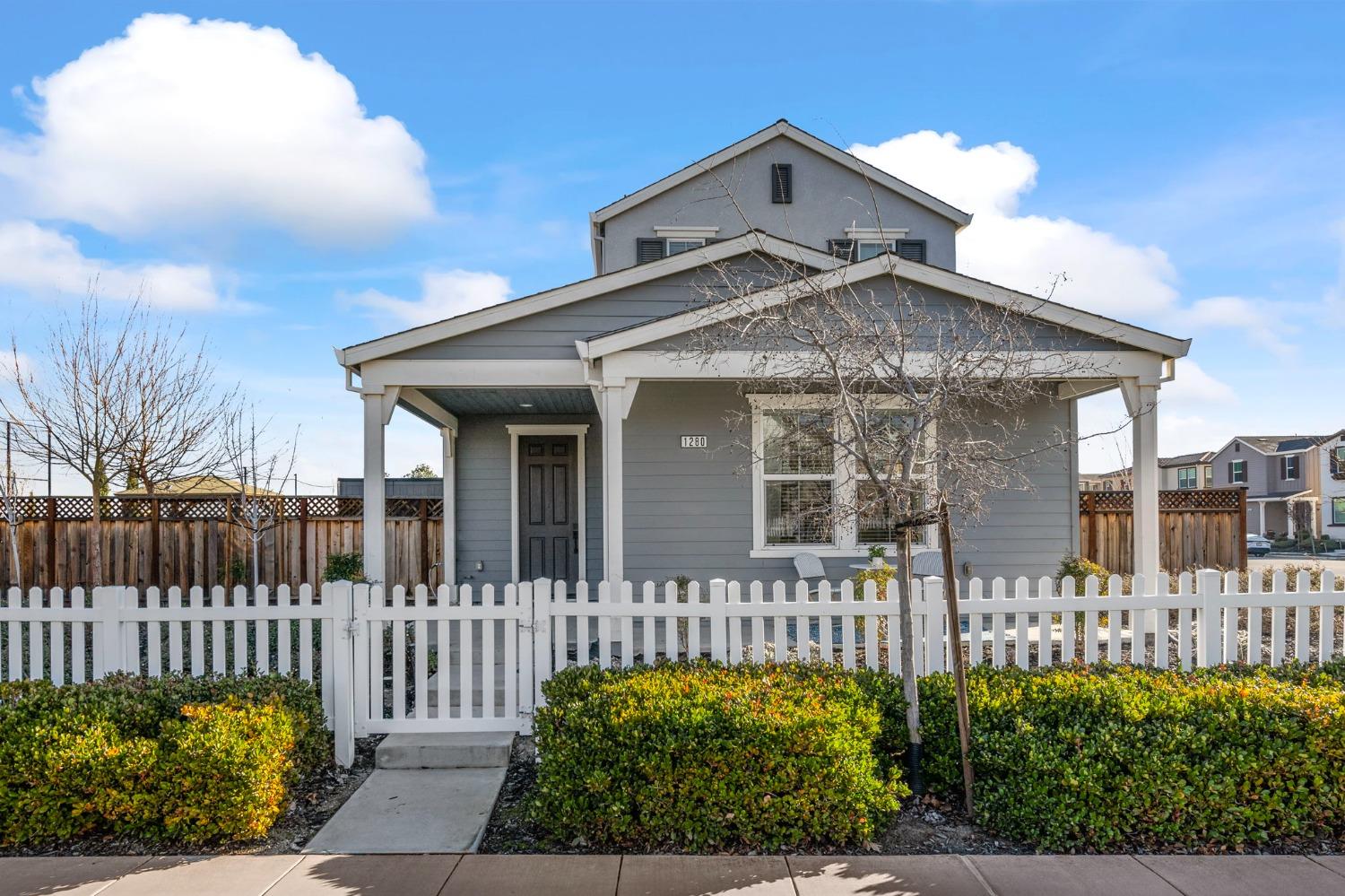 1280 S Central Parkway