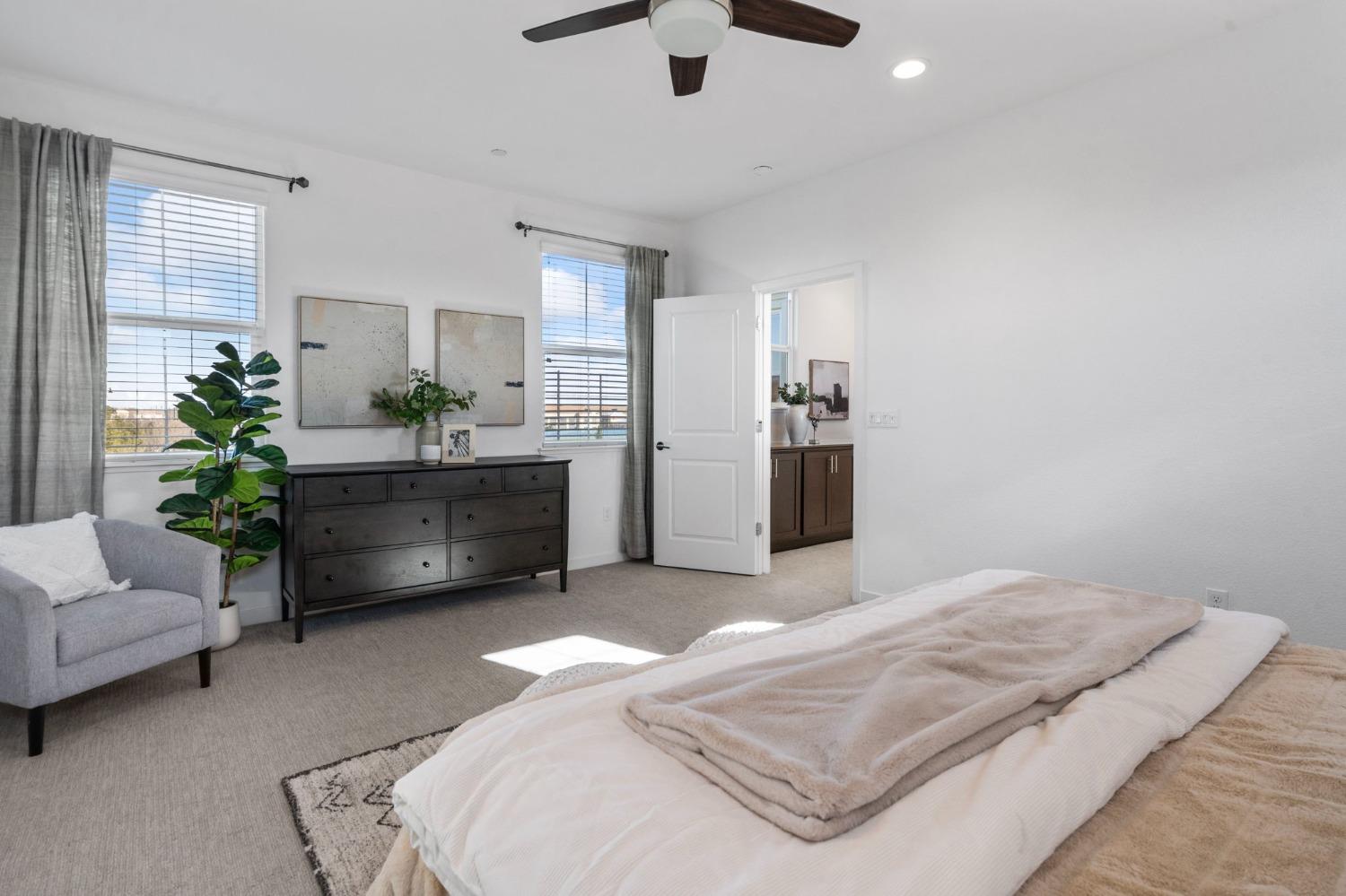 1280 S Central Parkway