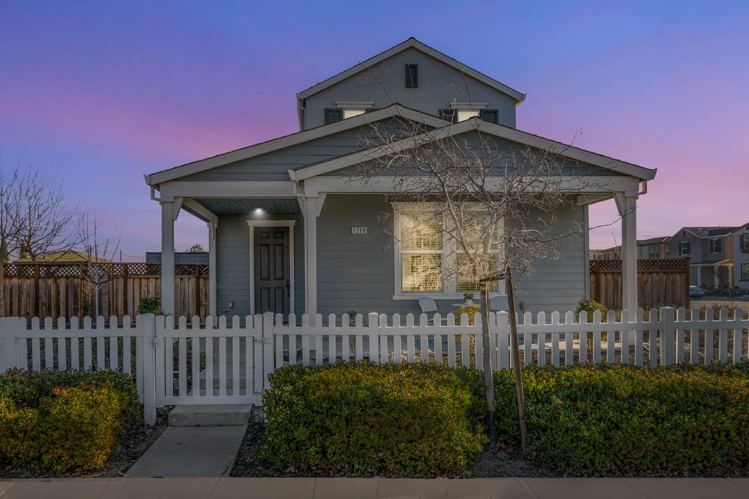 1280 S Central Parkway