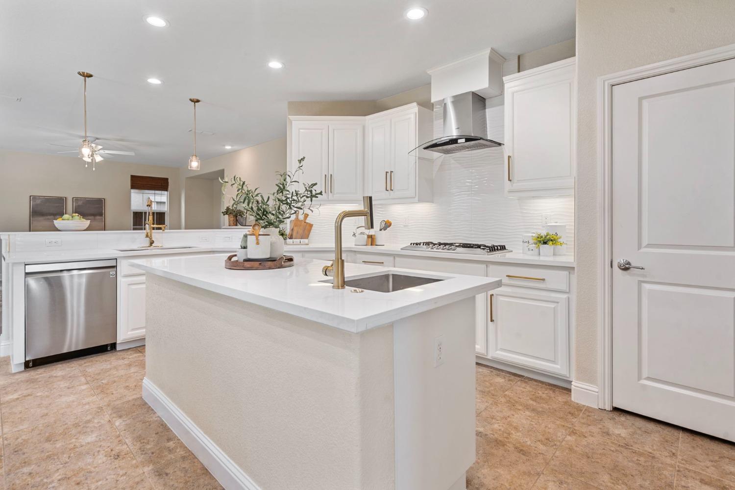 291 N Alta Dena Street