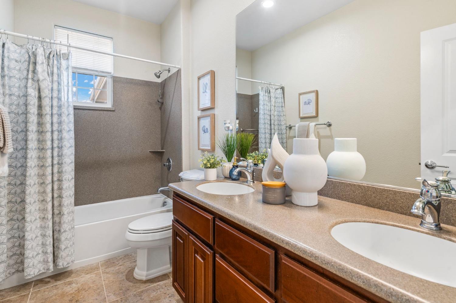 291 N Alta Dena Street