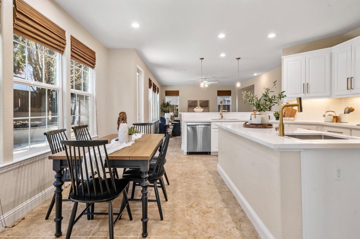 291 N Alta Dena Street