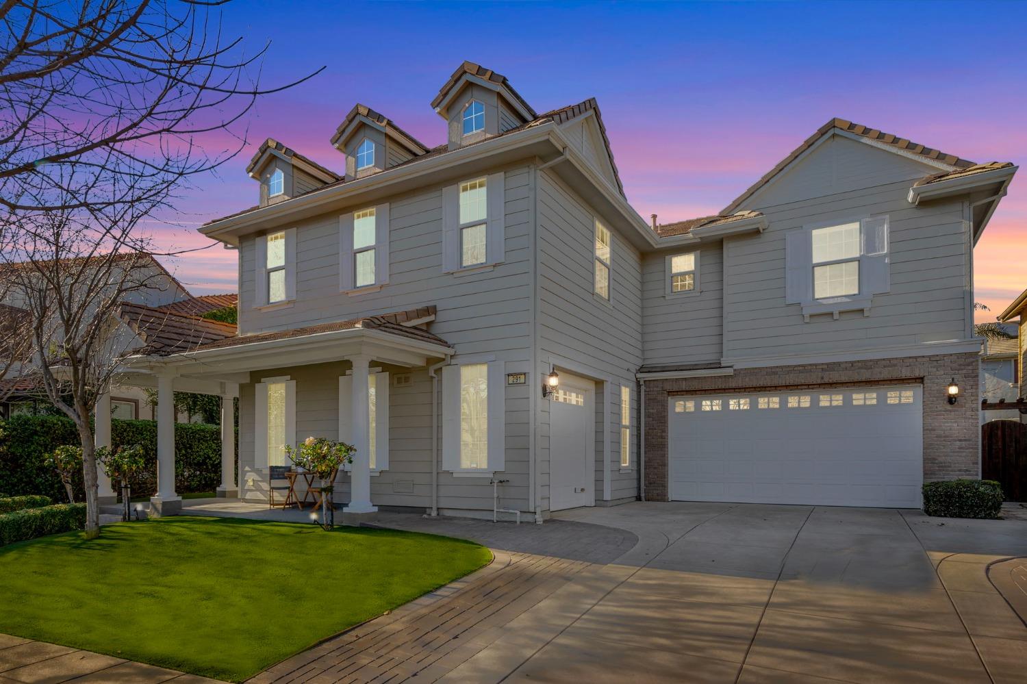 291 N Alta Dena Street