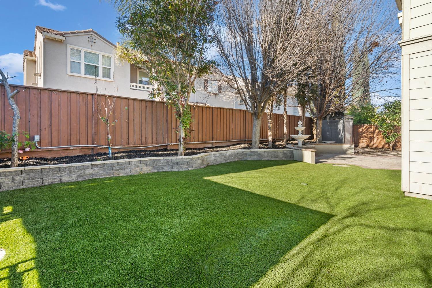 291 N Alta Dena Street