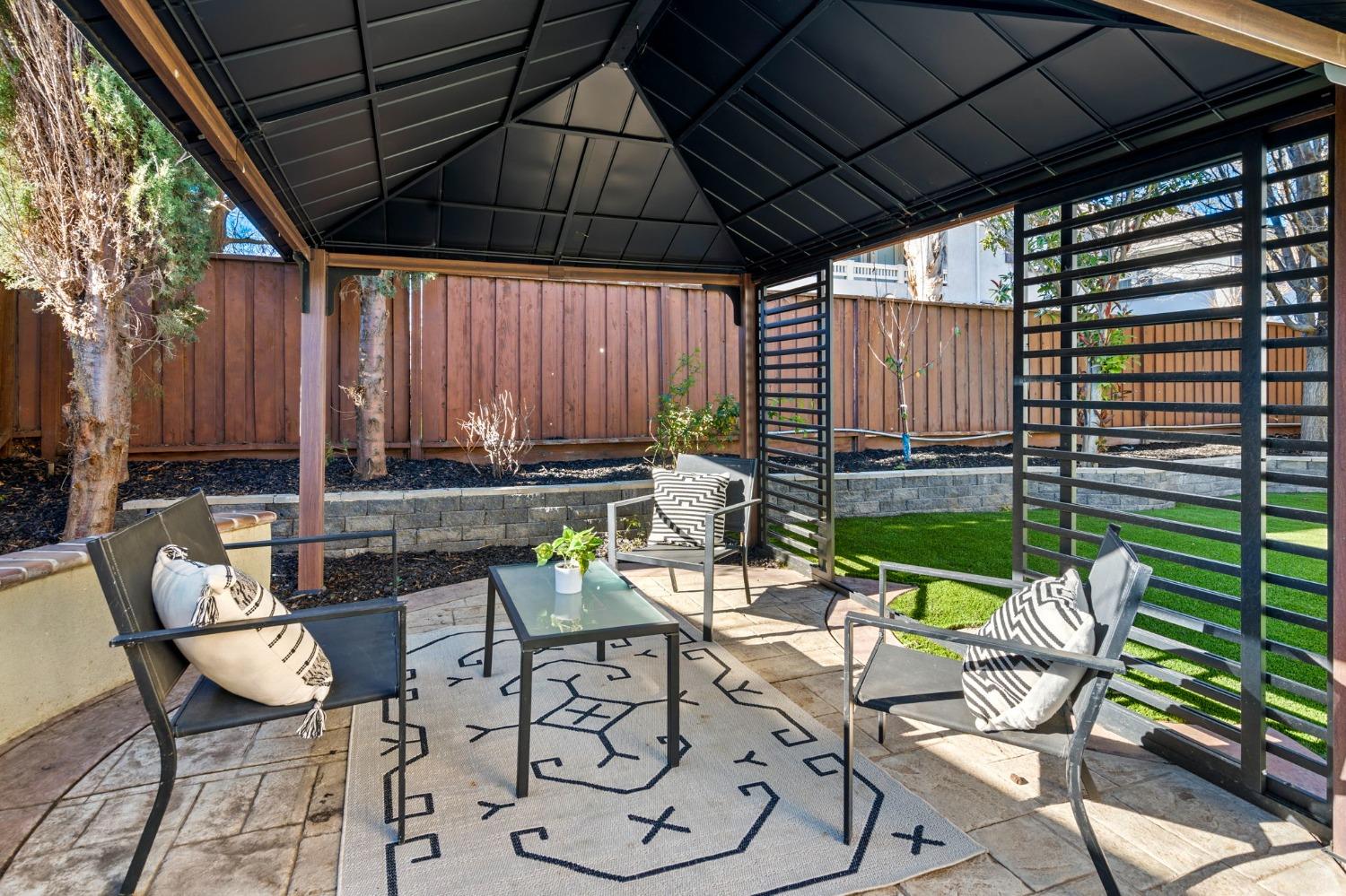 291 N Alta Dena Street