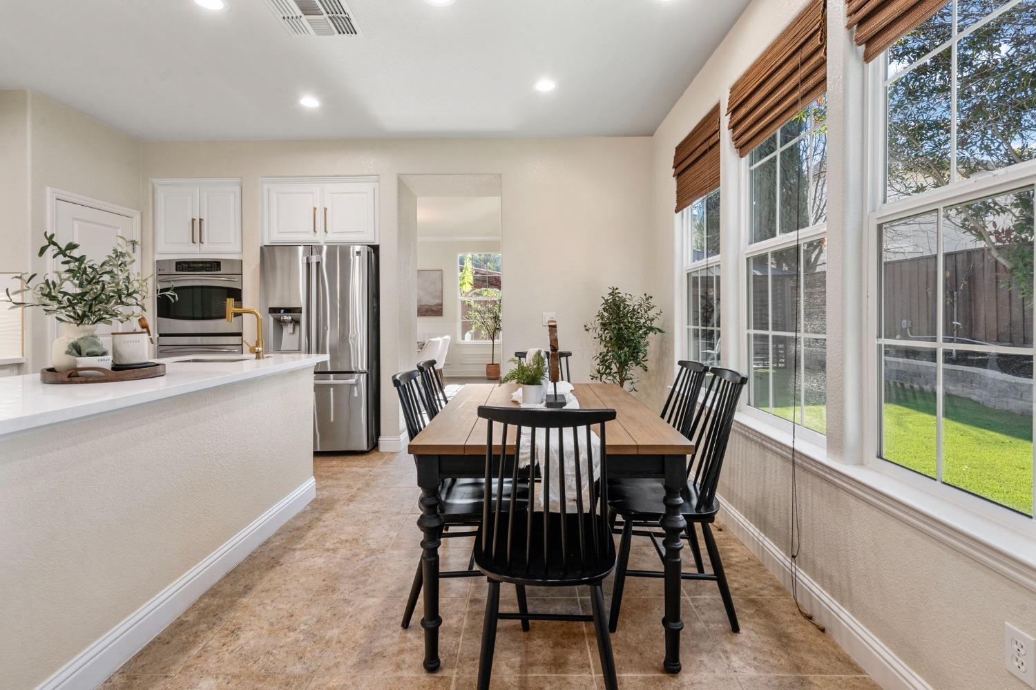 291 N Alta Dena Street