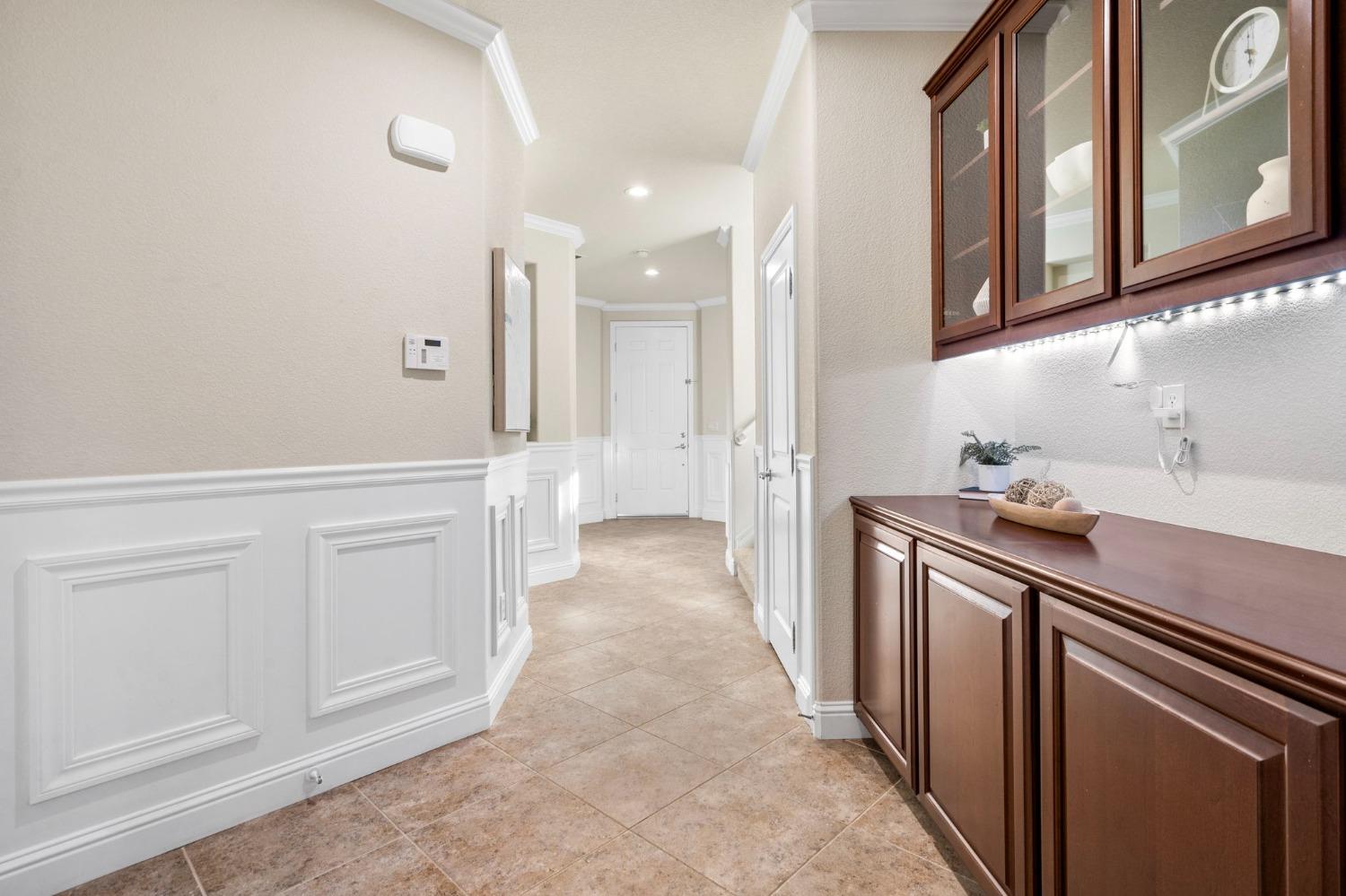 291 N Alta Dena Street