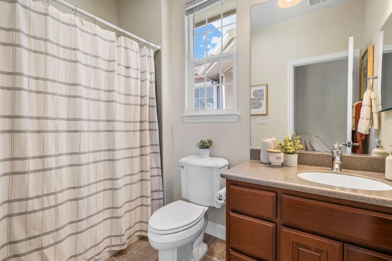 291 N Alta Dena Street