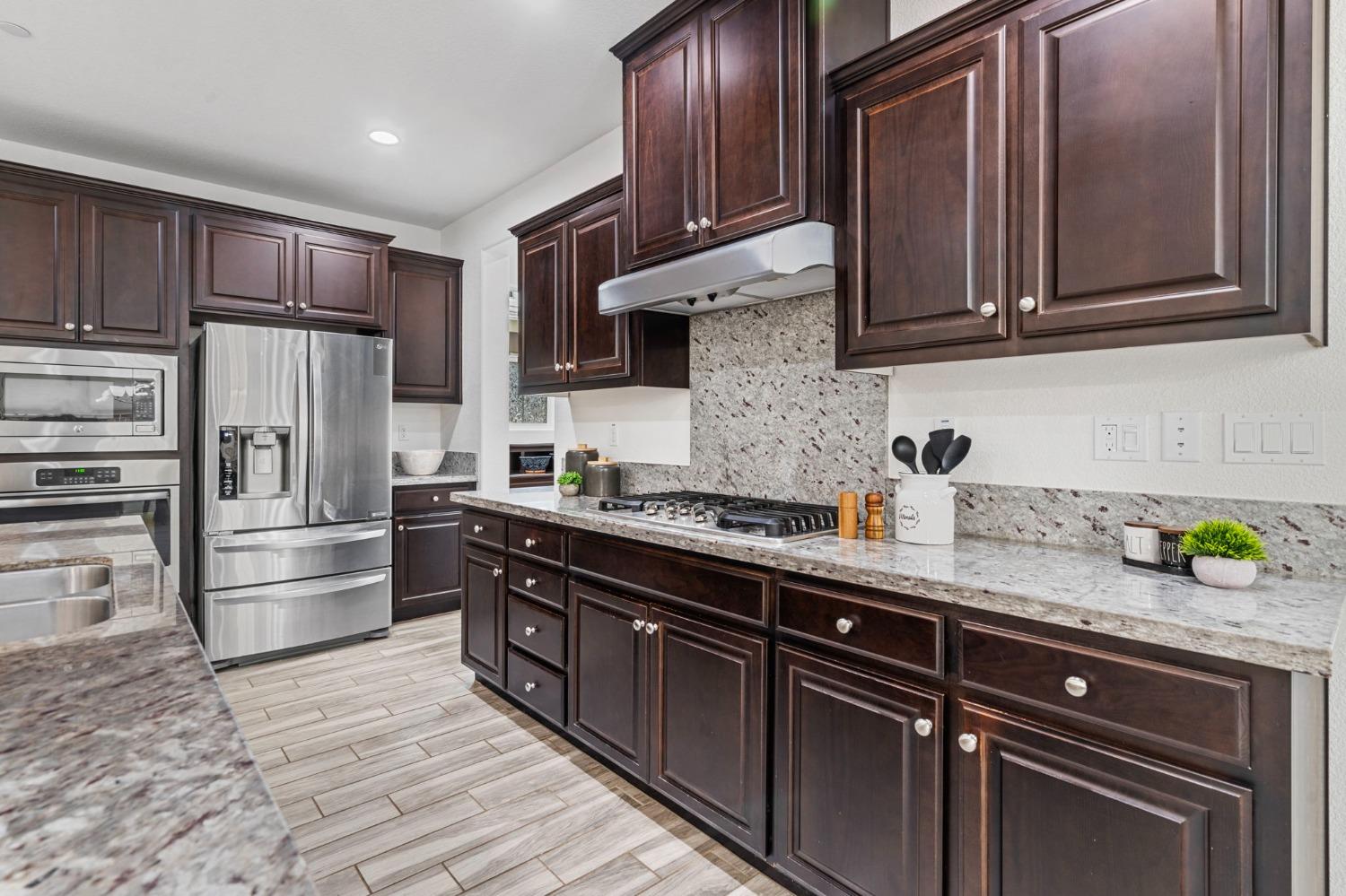 1186 S Vecindad Street