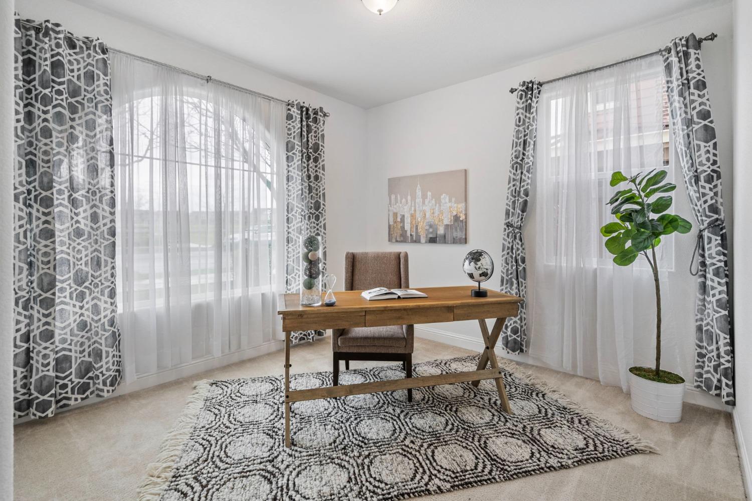 1186 S Vecindad Street