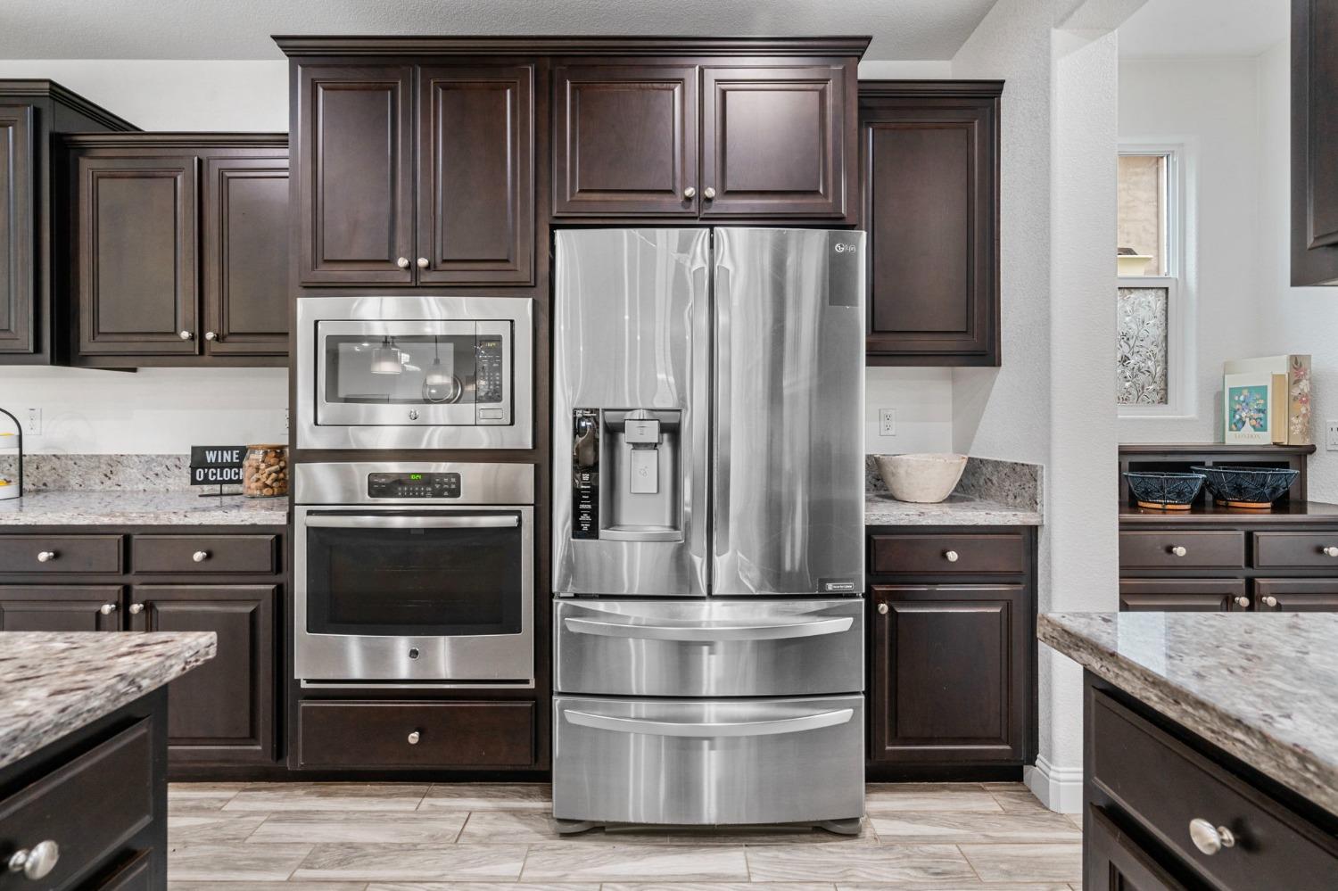 1186 S Vecindad Street