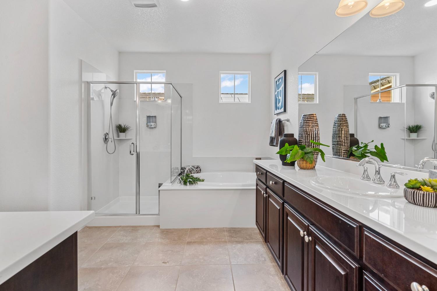 1186 S Vecindad Street