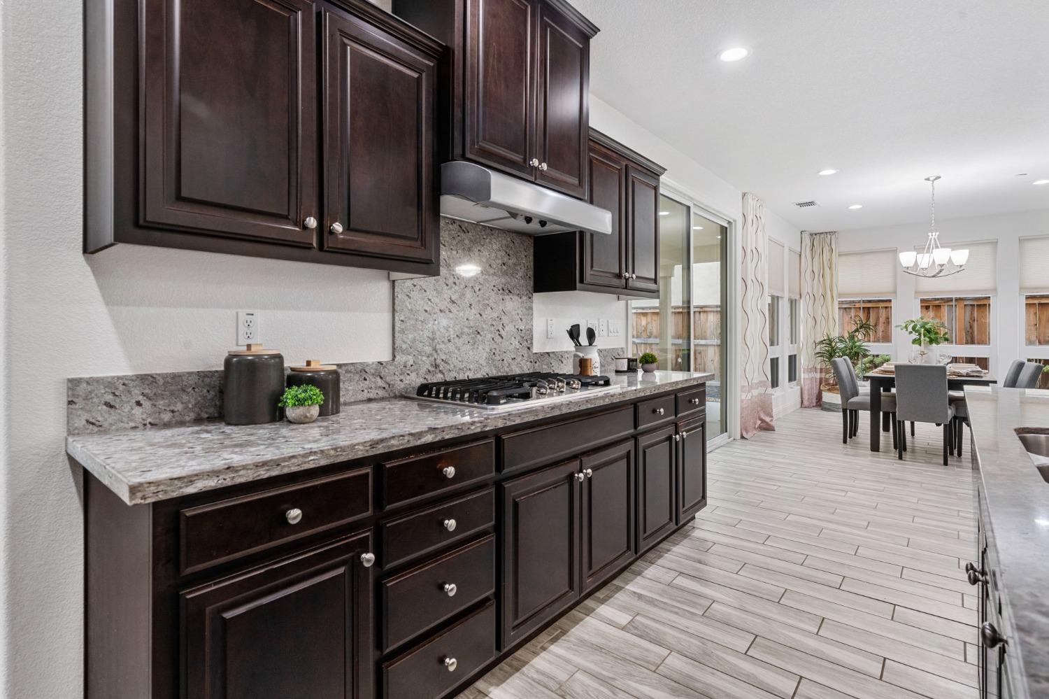 1186 S Vecindad Street