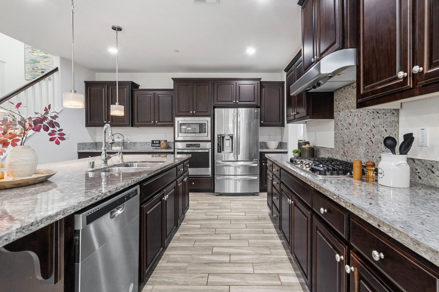 1186 S Vecindad Street