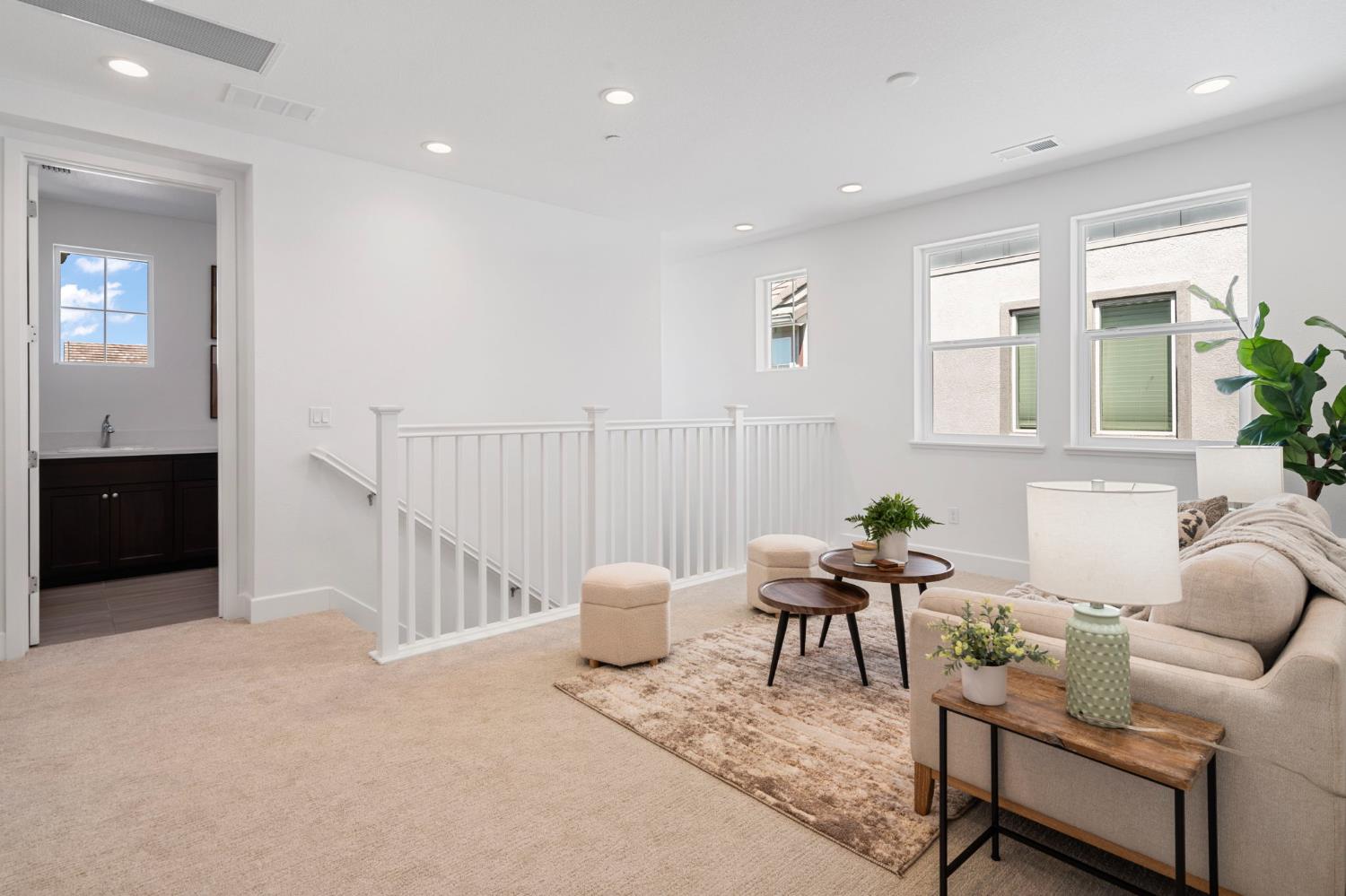 1442 S Wilshire Avenue