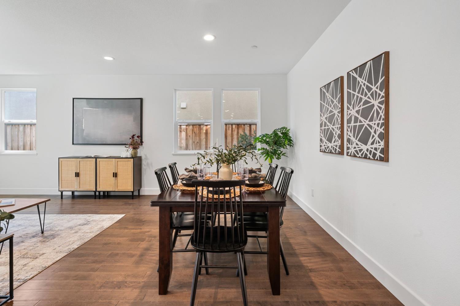 1442 S Wilshire Avenue