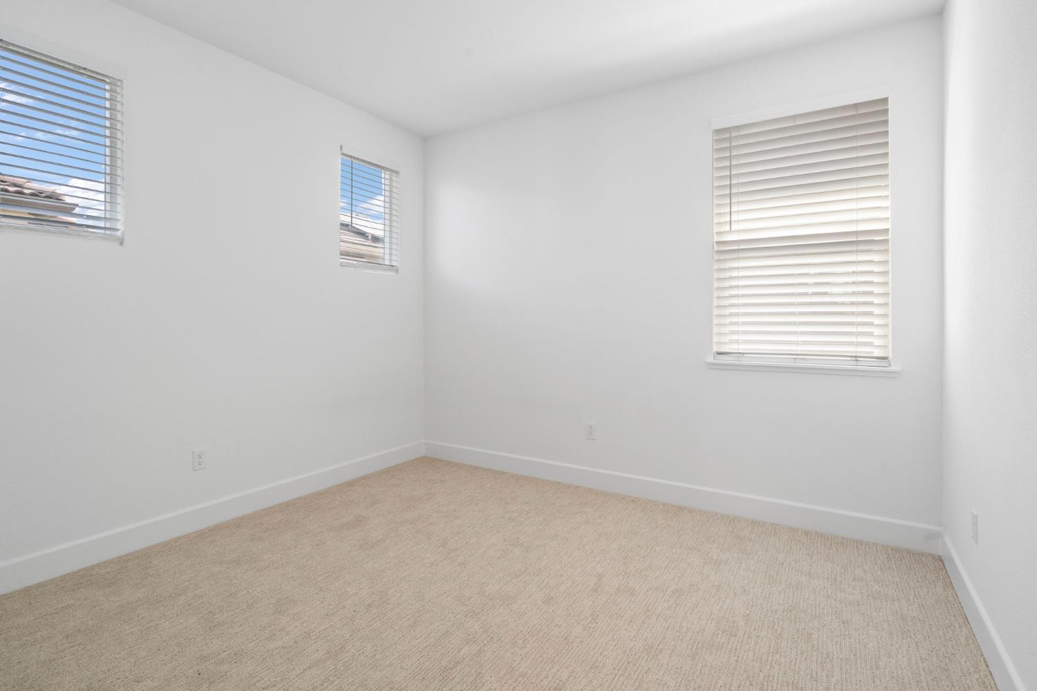 1442 S Wilshire Avenue