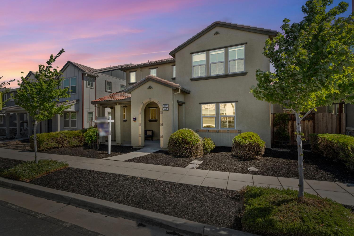 1442 S Wilshire Avenue