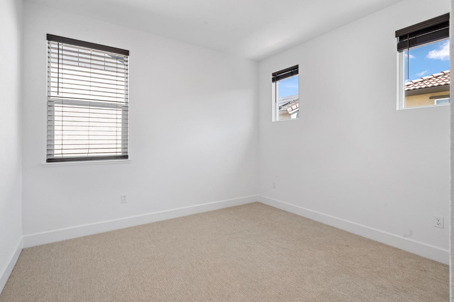 1442 S Wilshire Avenue