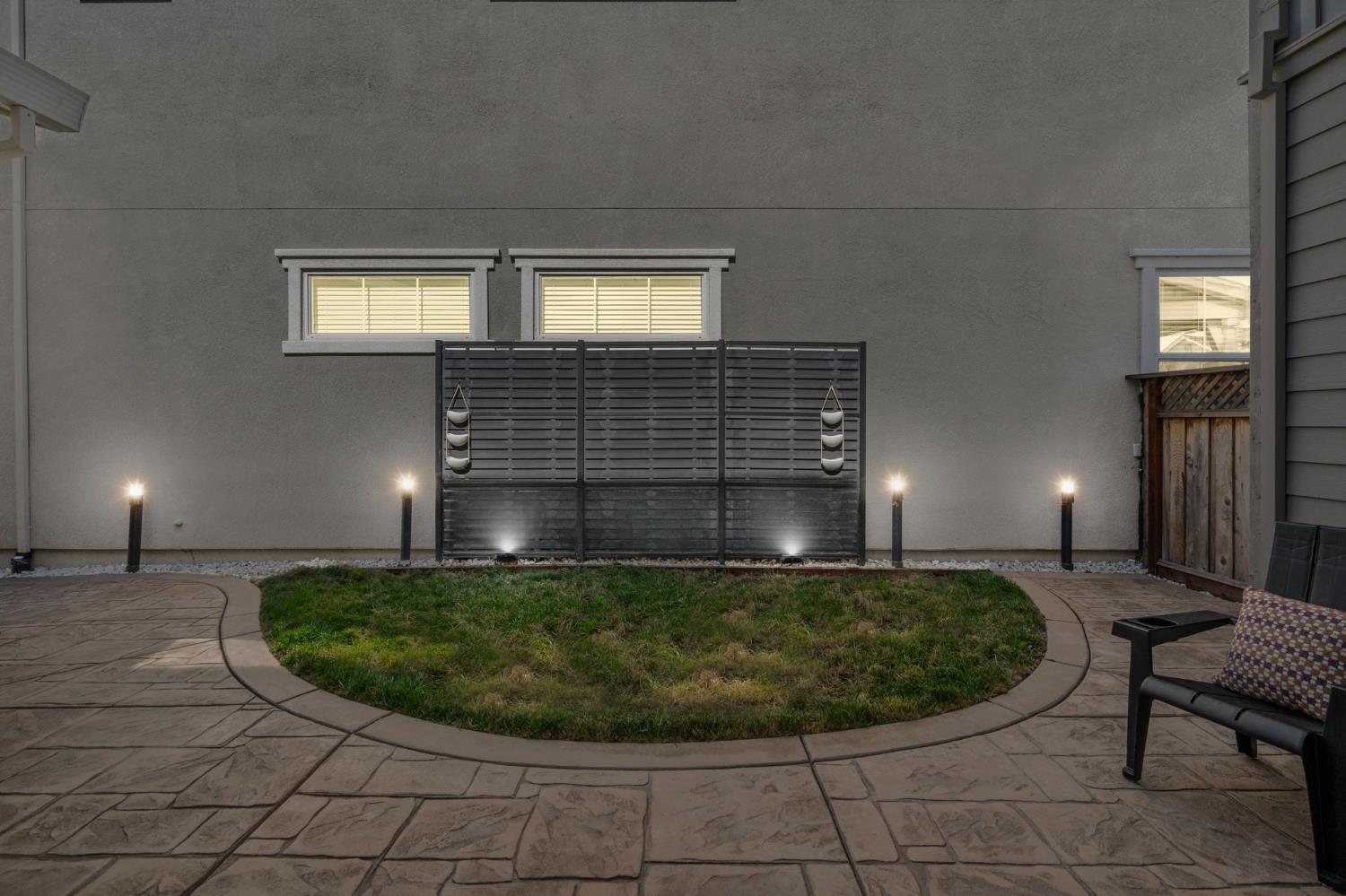 150 E Cortona Court