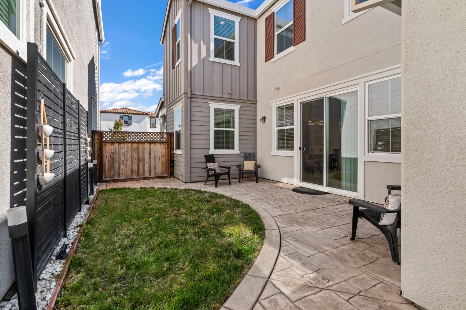 150 E Cortona Court