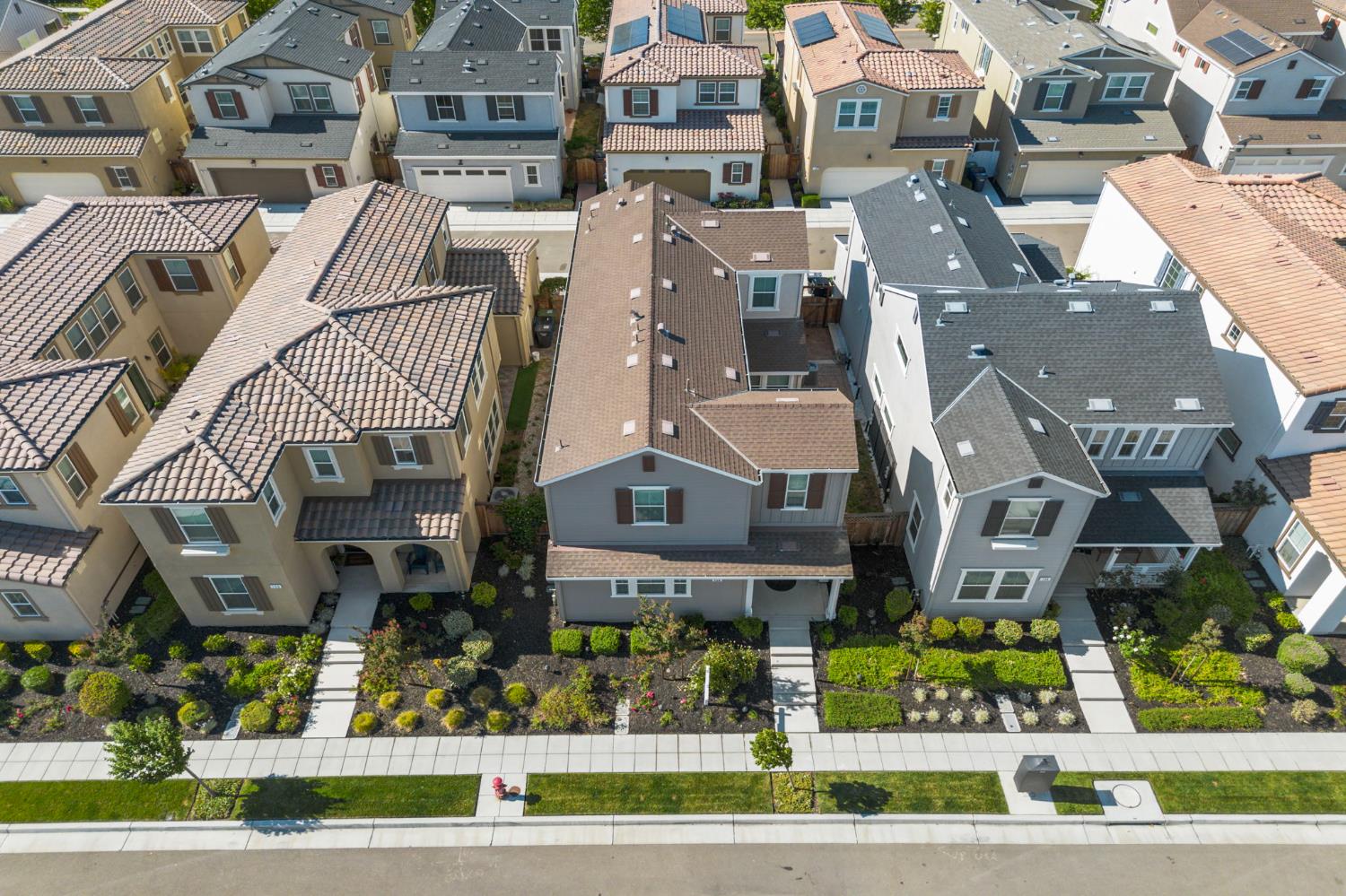 150 E Cortona Court