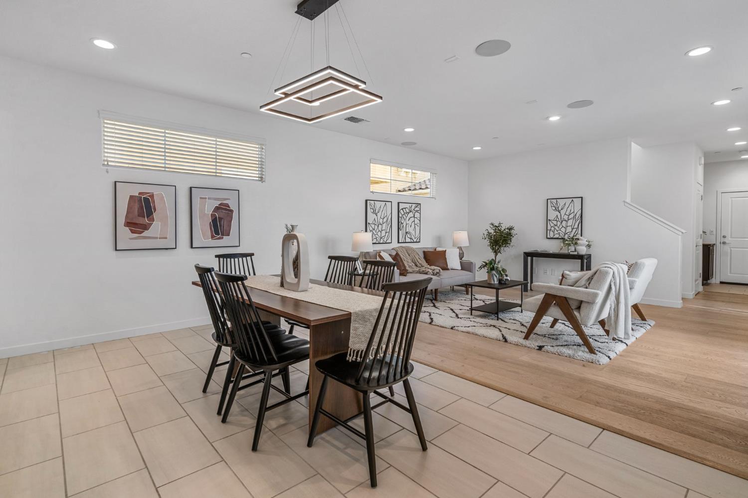 150 E Cortona Court