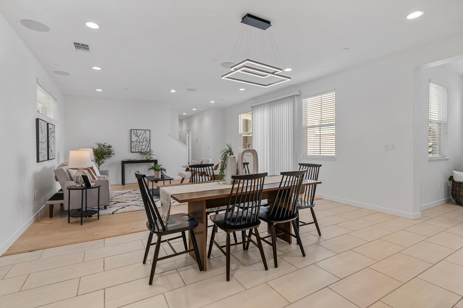 150 E Cortona Court