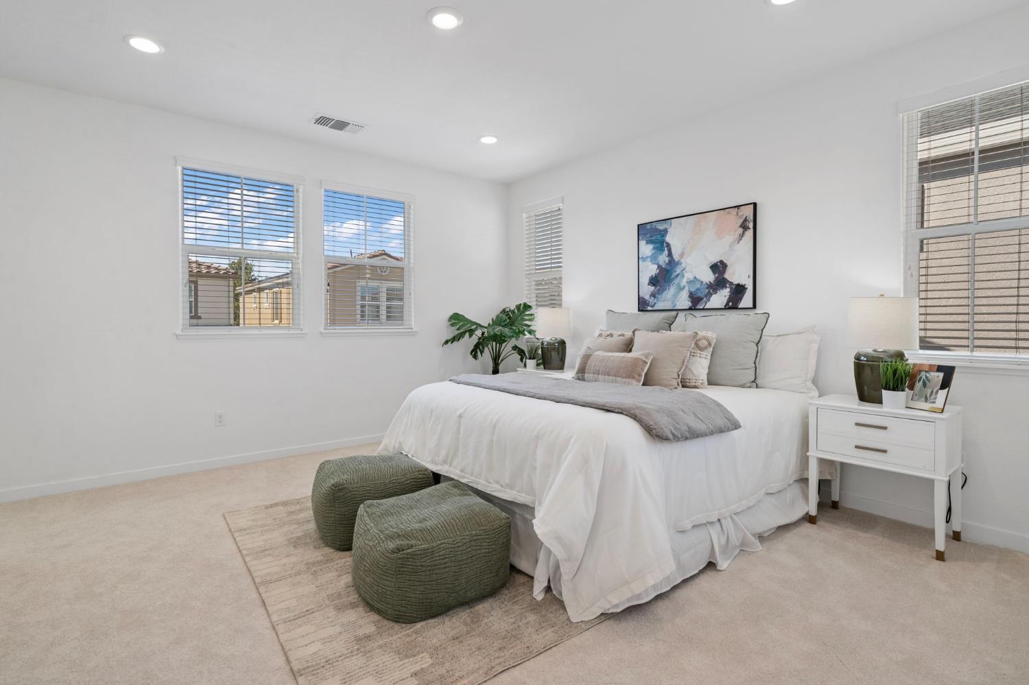 150 E Cortona Court