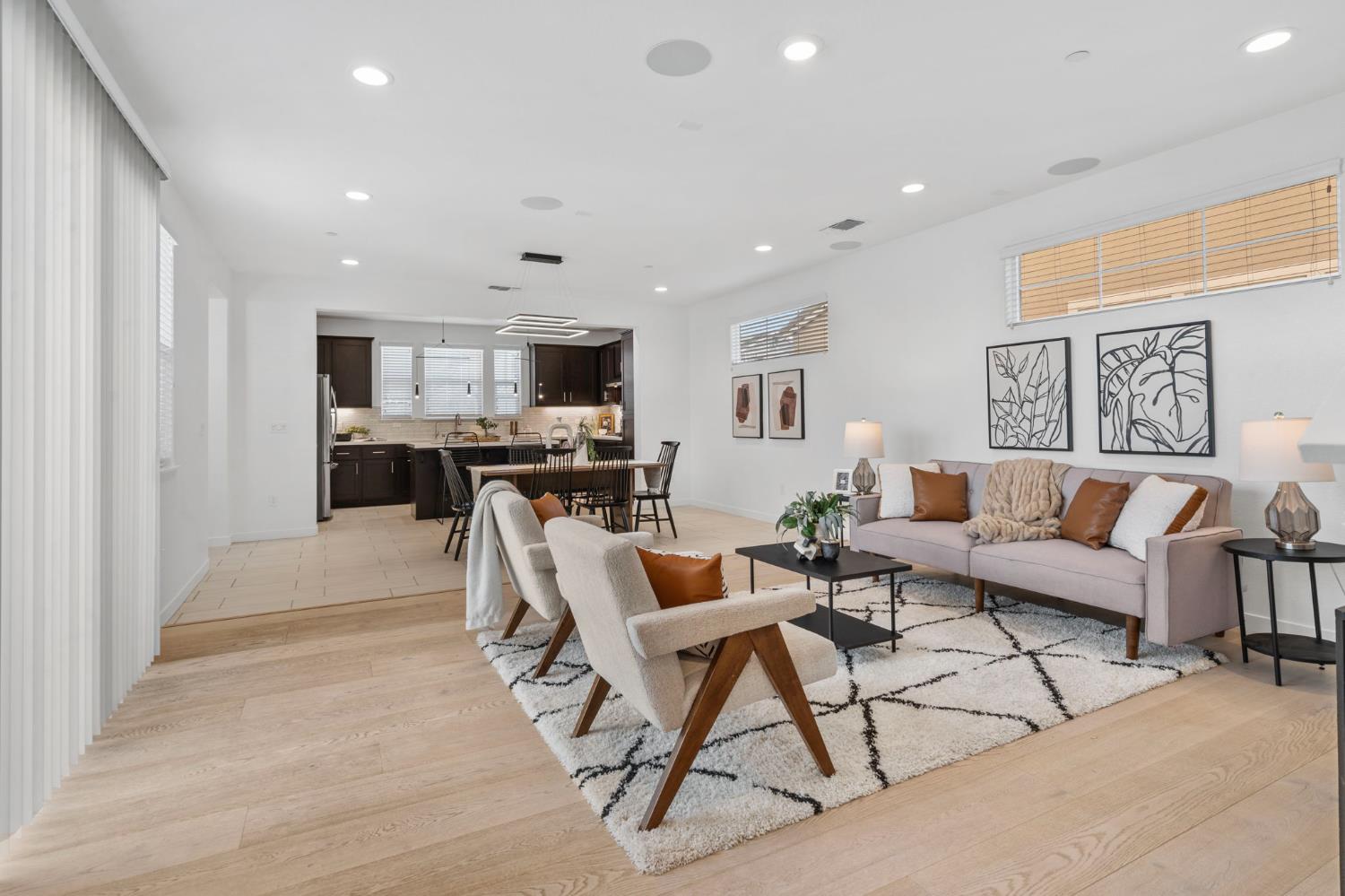 150 E Cortona Court