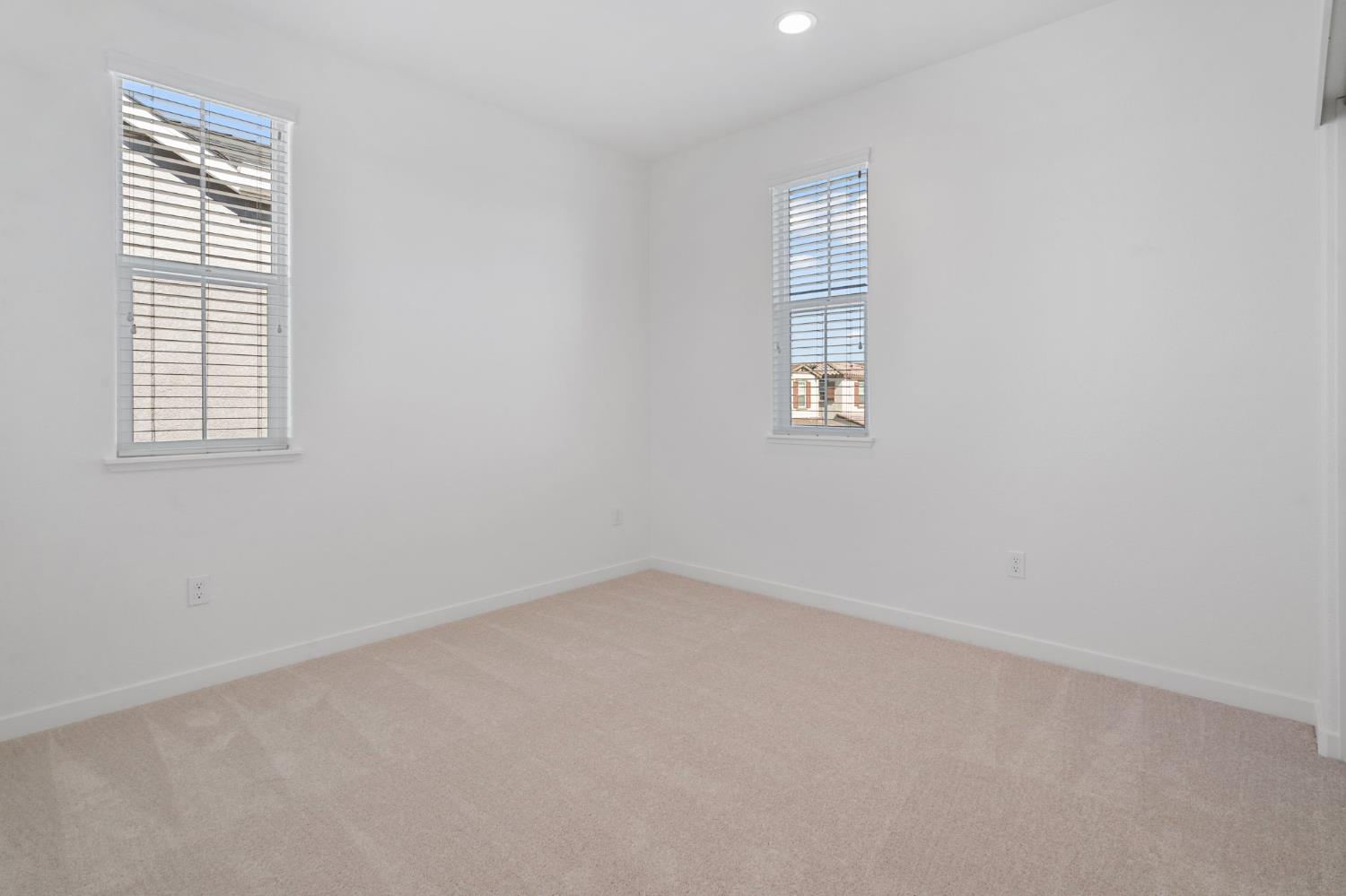 150 E Cortona Court
