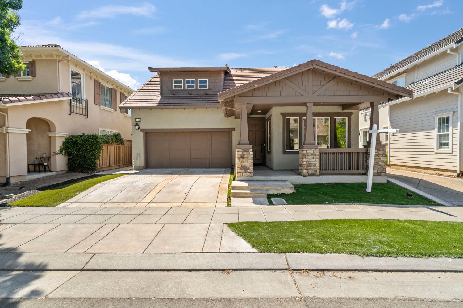 464 W Callado Court