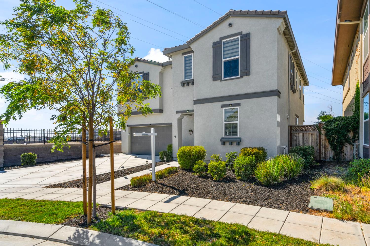 300 E Natasha Avenue