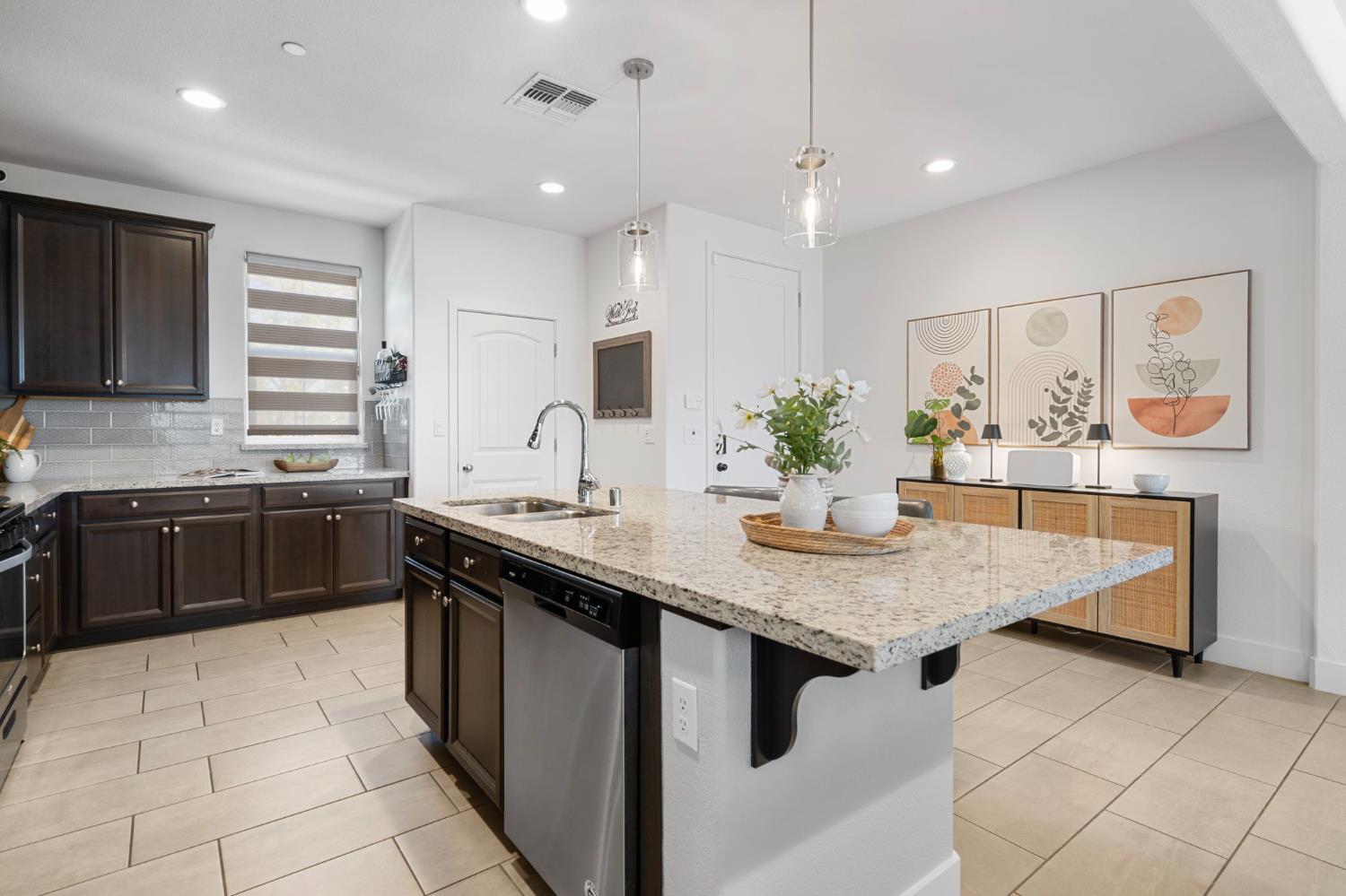 300 E Natasha Avenue