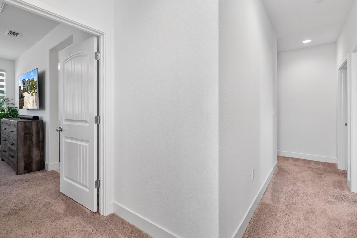 300 E Natasha Avenue