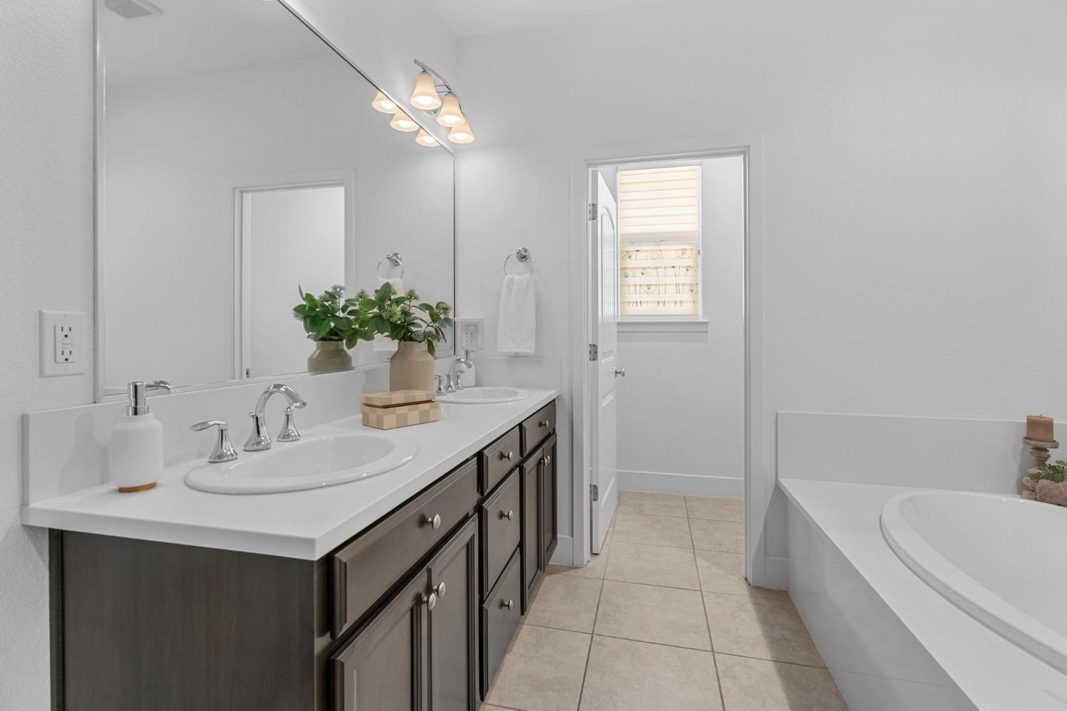 300 E Natasha Avenue